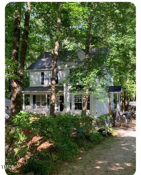387 Wyndfall Ln, Clayton, NC 27527