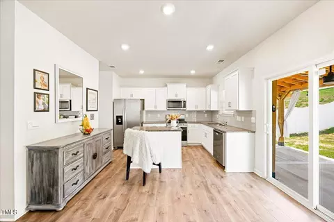 Kitchen - 6867 Bellawood Dr, Trinity, NC 27370 photo 1 of 4
