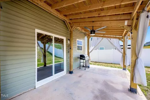 Exterior - 6867 Bellawood Dr, Trinity, NC 27370 photo 3 of 4