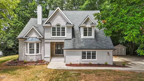 200 Oakmont Ct, Mebane, NC 27302