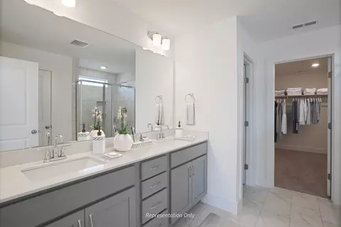 Bath - 8724 Maxine St #4, Willow Spring, NC 27592 photo 2 of 5