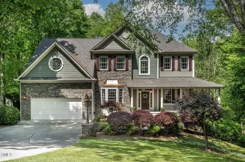 105 Faircloud Ct, Cary, NC 27513