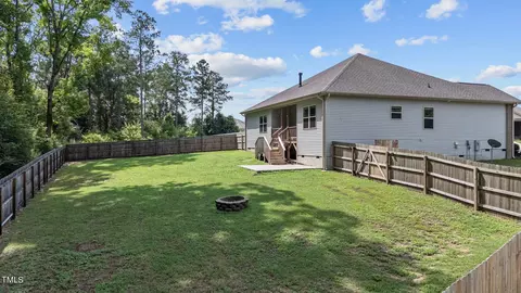 Exterior - 95 Longo Ln, Benson, NC 27504 photo 10 of 10