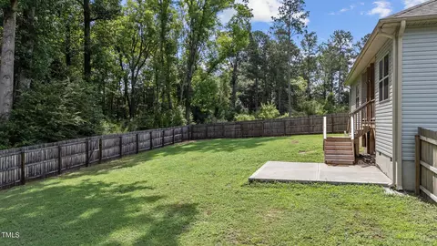 Exterior - 95 Longo Ln, Benson, NC 27504 photo 9 of 10