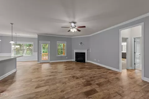 Living - 95 Longo Ln, Benson, NC 27504 photo 3 of 4