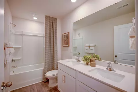 Bath - 3609 Drafton Dr, Raleigh, NC 27610 photo 2 of 2