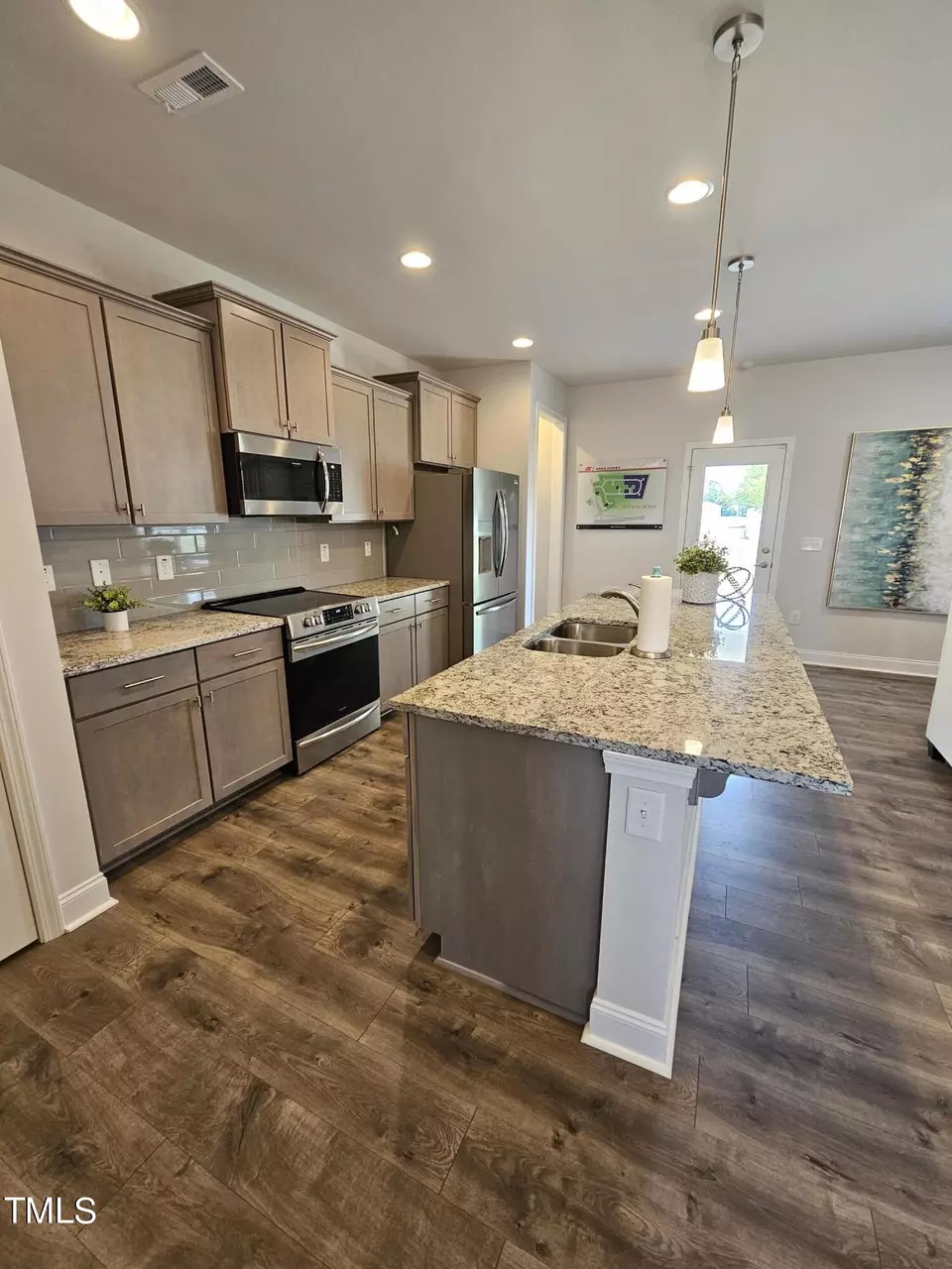  805 S Caswell St, La Grange, NC 28551 photo 8