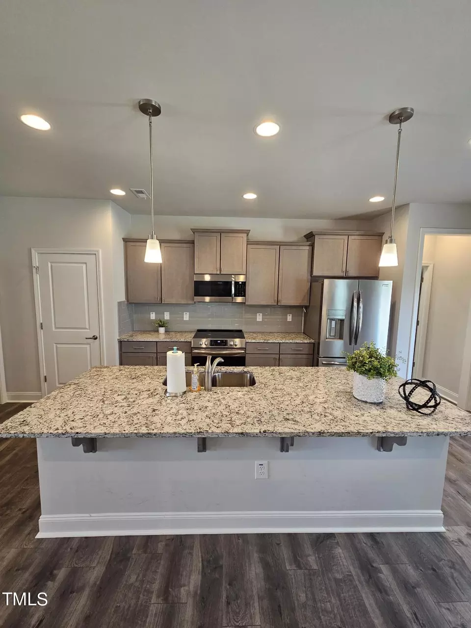  805 S Caswell St, La Grange, NC 28551 photo 9