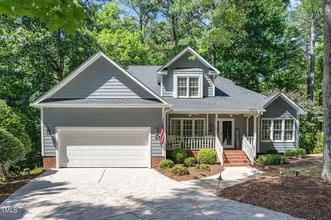 106 Windrock Ln, Cary, NC 27518