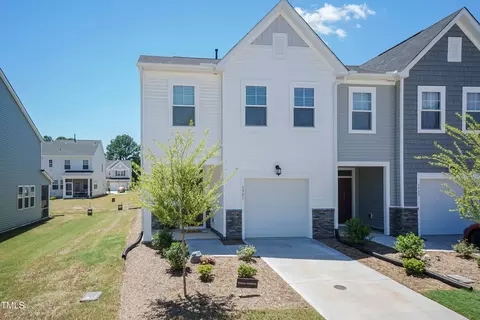 5921 Woodlawn Dr, Durham, NC 27703