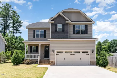 504 Raymond Dr, Wendell, NC 27591