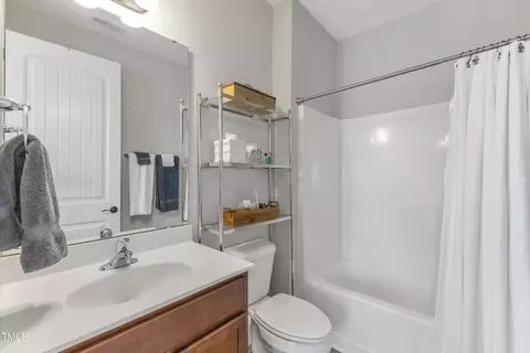 Bath - 1022 Bookmark Trl, Durham, NC 27703 photo 3 of 3