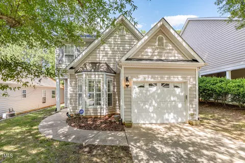 8411 Stone Mason Dr, Raleigh, NC 27613