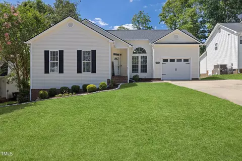 206 Gem Dr, Knightdale, NC 27545