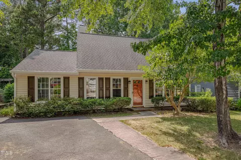 108 St Thomas Dr, Chapel Hill, NC 27517