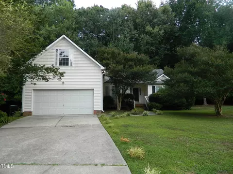128 Falmouth Ct, Clayton, NC 27527