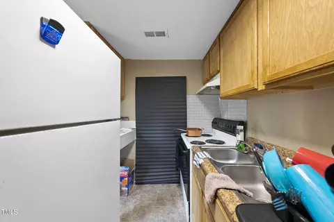 907 Blount St, Smithfield, NC 27577 photo 9