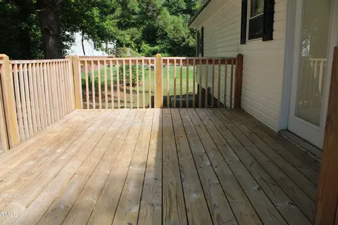 515 W 7th St, Kenly, NC 27542 photo 10