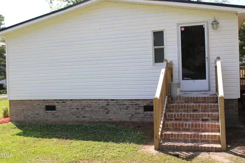515 W 7th St, Kenly, NC 27542 photo 15