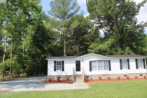 515 W 7th St, Kenly, NC 27542 photo 4