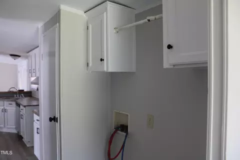 515 W 7th St, Kenly, NC 27542 photo 38
