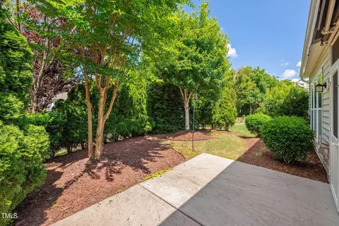 Exterior - 550 Tomkins Loop, Cary, NC 27519 photo 9 of 13