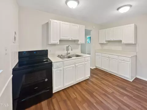 2009 Crawford Rd, Raleigh, NC 27610 photo 4