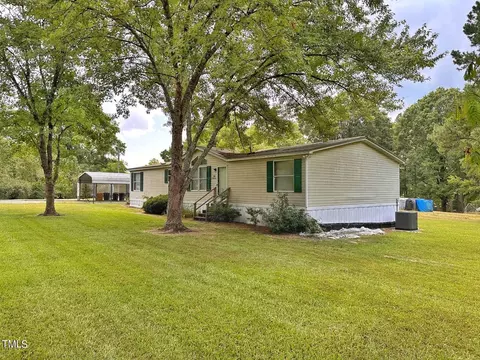 Exterior - 2709 Cliffside Dr, Durham, NC 27704 photo 16 of 19