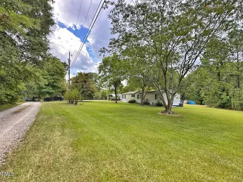 Exterior - 2709 Cliffside Dr, Durham, NC 27704 photo 17 of 19