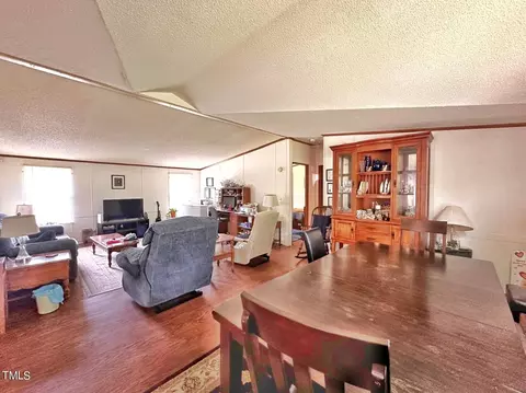 Dining - 2709 Cliffside Dr, Durham, NC 27704 photo 6 of 7