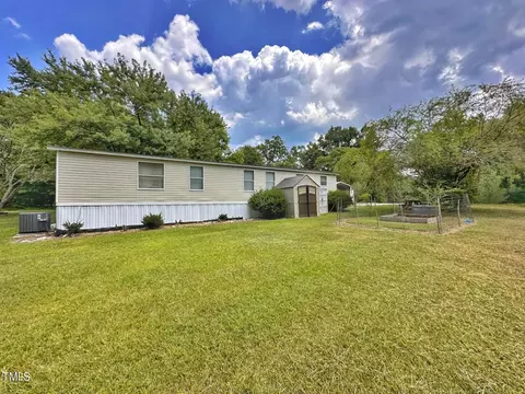 Exterior - 2709 Cliffside Dr, Durham, NC 27704 photo 19 of 19