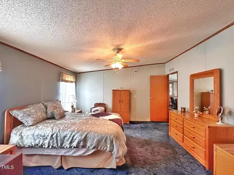 Bedroom - 2709 Cliffside Dr, Durham, NC 27704 photo 2 of 8