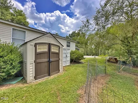 Exterior - 2709 Cliffside Dr, Durham, NC 27704 photo 4 of 19