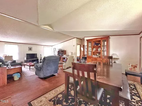 Dining - 2709 Cliffside Dr, Durham, NC 27704 photo 3 of 7