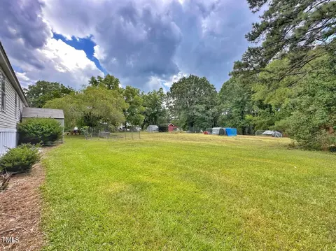 Exterior - 2709 Cliffside Dr, Durham, NC 27704 photo 10 of 19
