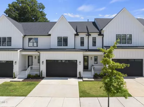 4921 Trek Ln, Raleigh, NC 27606