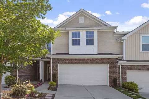 1424 Glenwater Dr, Cary, NC 27519
