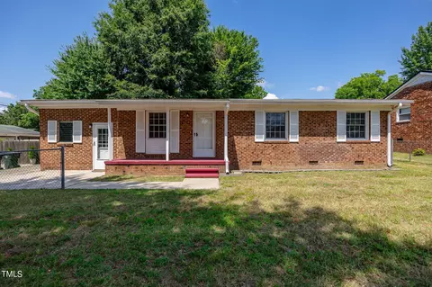 410 N St John St, Burlington, NC 27217