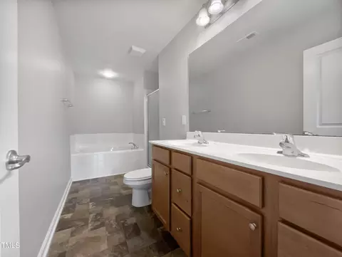 Bath - 467 Panorama View Loop, Cary, NC 27519 photo 1 of 2