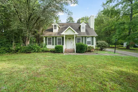 130 Celeste Cir, Chapel Hill, NC 27517