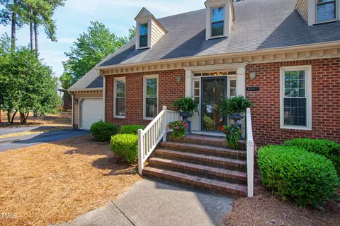 6007 Cobridge Sq, Raleigh, NC 27609