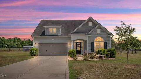 404 Wakefield Dr, Princeton, NC 27569