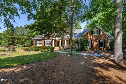 17 Fairwoods Dr, Durham, NC 27712