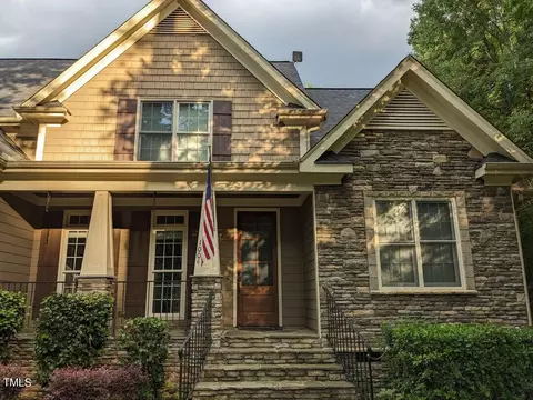 1004 Chatham Ct, Youngsville, NC 27596