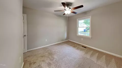 470 Circle Dr, Angier, NC 27501 photo 8