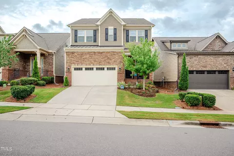 1005 Regency Cottage Pl, Cary, NC 27518