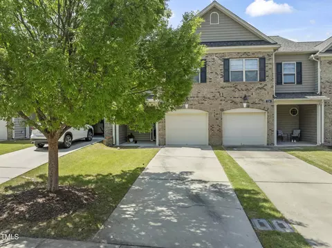 532 Panorama Park Pl, Cary, NC 27519