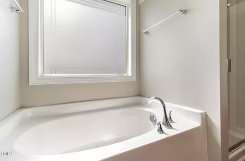 Bath - 54 Gemith Ct, Clayton, NC 27520 photo 2 of 3