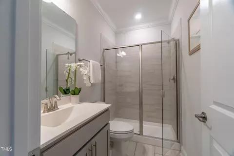 Bath - 1028 Chamblee Ct, Durham, NC 27703 photo 1 of 4