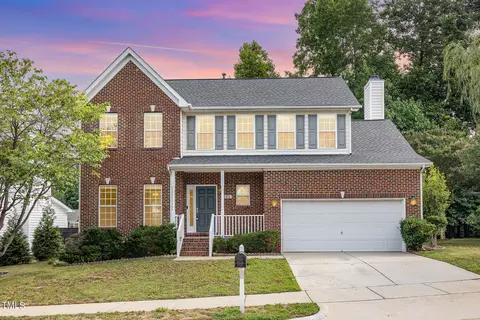 504 Carriage Woods Cir, Cary, NC 27513
